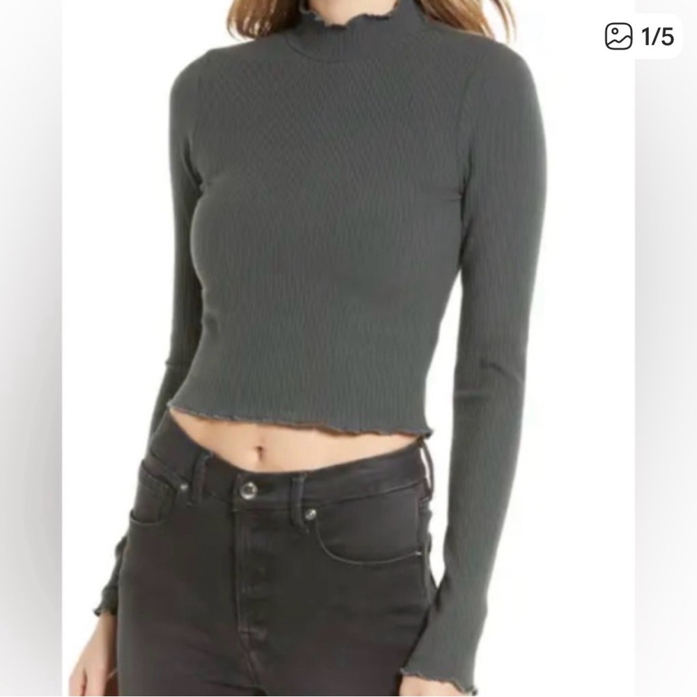 Women's Green Ribbed Mock Neck Long Sleeve Top